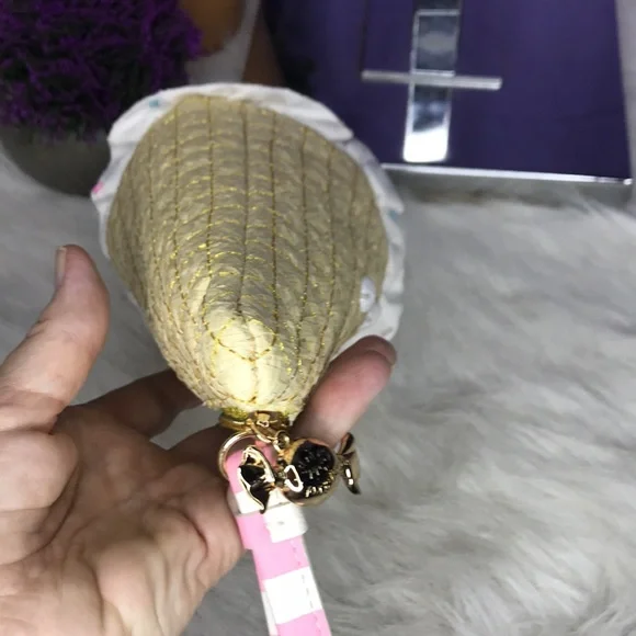 Betsey Johnson Ice Cream Cone Wristlet - Picture 8 of 9